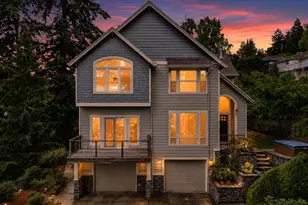 6220 SW 41st Ave, Portland, OR 97221 - Photo 1