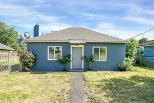 12226 SE Raymond St, Portland, OR 97236 - Photo 1