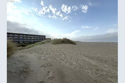 88416 1st Ave #305/307, Florence, OR 97439 - Photo 1