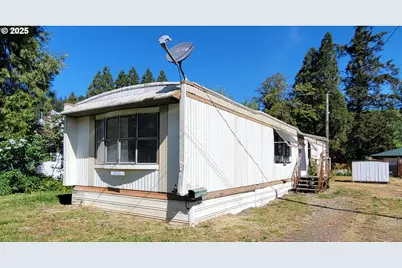 47439 School St, Oakridge, OR 97463 - Photo 1