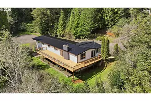 1395 Ingersoll St, Coos Bay, OR 97420 - Photo 1