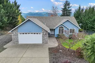 1732 E Sixth Ave, Sutherlin, OR 97479 - Photo 1