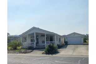 51425 SE Oak Grove Dr, Scappoose, OR 97056 - Photo 1