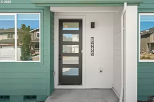 14834 NE Couch St, Portland, OR 97230 - Photo 1