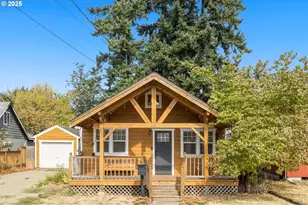 240 W Clarendon St, Gladstone, OR 97027 - Photo 1