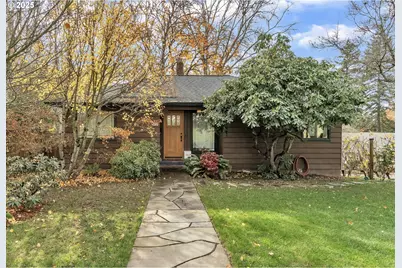 4524 SW Illinois St, Portland, OR 97221 - Photo 1