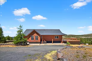 8027 SE Walther Loop, Prineville, OR 97754 - Photo 1