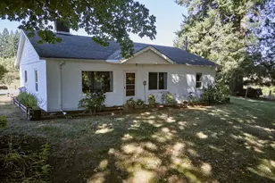 11410 NE 379th St, La Center, WA 98629 - Photo 1