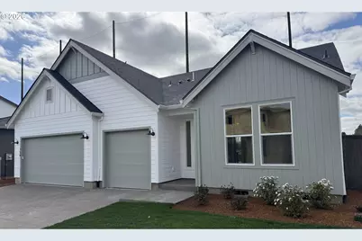 758 Magnolia Ave, Woodburn, OR 97071 - Photo 1
