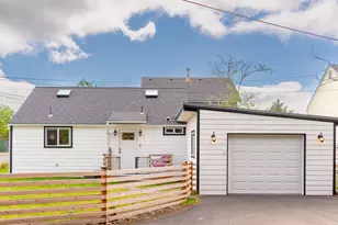1386 Avenue U, Seaside, OR 97138 - Photo 1