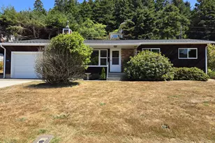 29353 Vera St, Gold Beach, OR 97444 - Photo 1