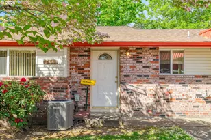 2119 SE 148th Pl, Portland, OR 97233 - Photo 1