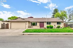 320 Timothy St, Junction City, OR 97448 - Photo 1