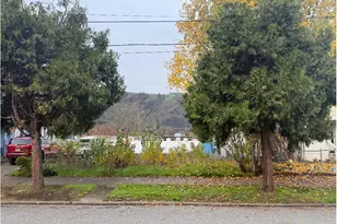 1012 SE Mill St, Roseburg, OR 97470 - Photo 1