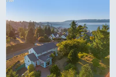 1320 15th St, Astoria, OR 97103 - Photo 1