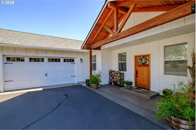 41222 Highway 228, Sweet Home, OR 97386 - Photo 1