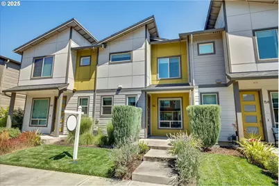 142 SW Lancaster Ct, Troutdale, OR 97060 - Photo 1