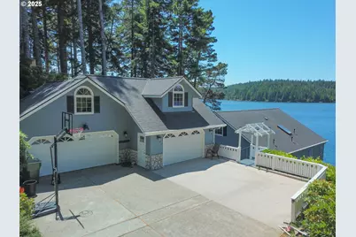 84284 Alder Dr, Florence, OR 97439 - Photo 1