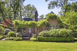 1318 Horseshoe Curve, Lake Oswego, OR 97034 - Photo 1