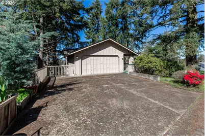 992 Sunset Dr, Springfield, OR 97477 - Photo 1