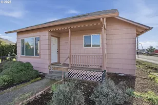 108 W 1st St, Canby, OR 97013 - Photo 1