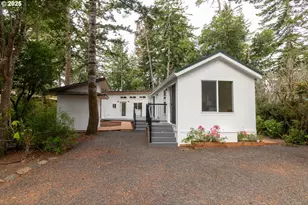 231 Horseshoe, Florence, OR 97439 - Photo 1