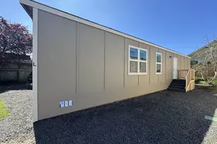 1085 W 1st Ave, Junction City, OR 97448 - Photo 1