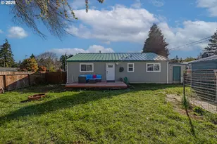 1205 Ocean Terrace, Coos Bay, OR 97420 - Photo 1