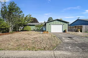 2105 16th St, Florence, OR 97439 - Photo 1