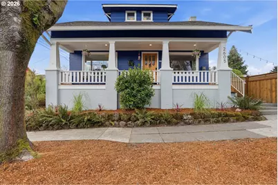 2605 SE Woodward St, Portland, OR 97202 - Photo 1
