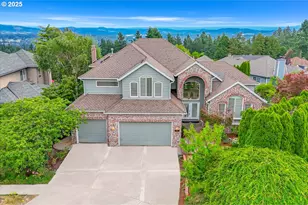 2105 Peregrine Ct, West Linn, OR 97068 - Photo 1