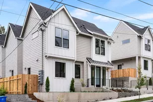 3615 SW Logan St, Portland, OR 97219 - Photo 1