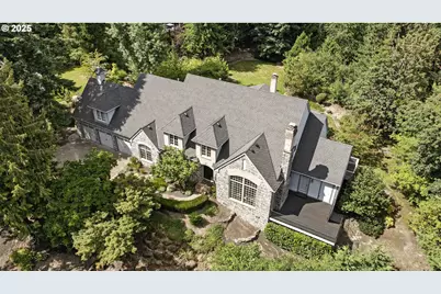 2812 Beacon Hill Dr, West Linn, OR 97068 - Photo 1