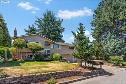 14390 SE Thelma Cir, Milwaukie, OR 97267 - Photo 1