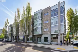 910 SE 42nd Ave, Portland, OR 97215 - Photo 1