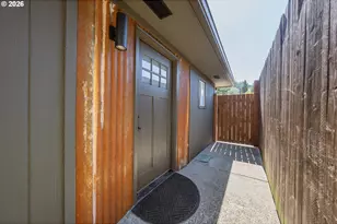 2767 W Langenberg Ave, Roseburg, OR 97471 - Photo 29