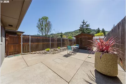 2767 W Langenberg Ave, Roseburg, OR 97471 - Photo 39