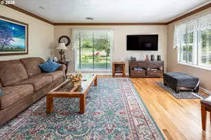 8275 Thurston Rd, Springfield, OR 97478 - Photo 9