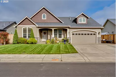 1066 SW Coral St, Junction City, OR 97448 - Photo 1