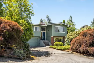 9135 SW 36th Ave, Portland, OR 97219 - Photo 1