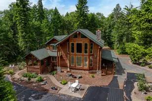 400 Rockinghorse Dr, Grants Pass, OR 97527 - Photo 1