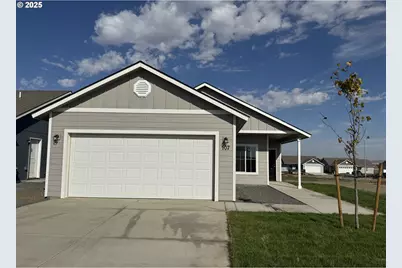 107 Michelle Ave, Umatilla, OR 97882 - Photo 1