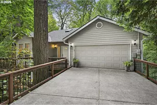 736 SW Burlingame Terrace, Portland, OR 97239 - Photo 1