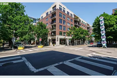 821 NW 11th Ave #307, Portland, OR 97209 - Photo 1