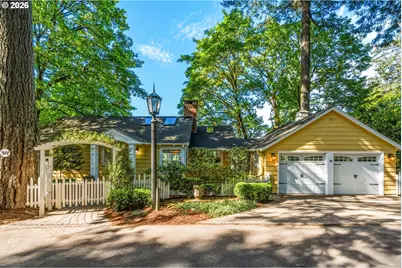 577 Middlecrest Rd, Lake Oswego, OR 97034 - Photo 1