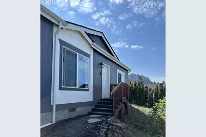 466 S 71st St, Springfield, OR 97478 - Photo 1