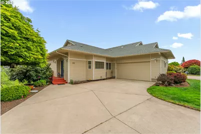 371 NW Rachel Lynn Way, Roseburg, OR 97471 - Photo 1