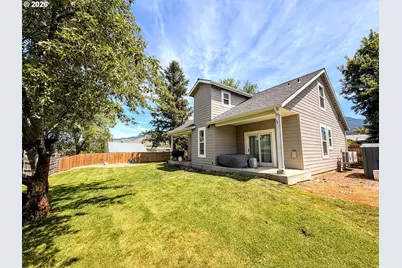 606 2nd St, Cove, OR 97824 - Photo 21