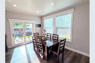 606 2nd St, Cove, OR 97824 - Photo 7