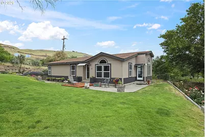 318 Murray St, Rufus, OR 97050 - Photo 1